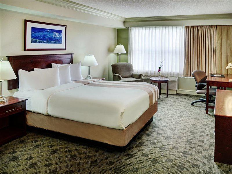 Chateau Nova Kingsway Edmonton Ngoại thất bức ảnh